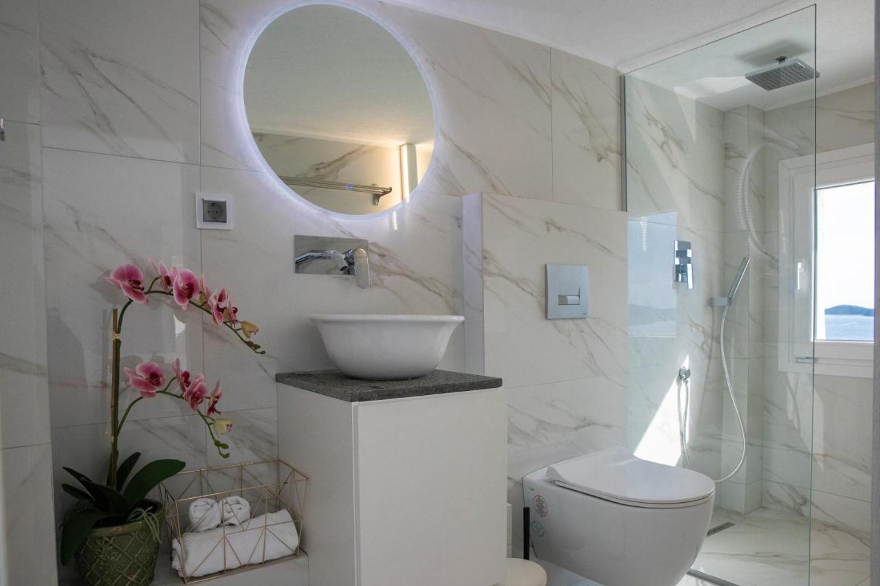 Dk Luxury Suite Nea Peramos  Exterior photo